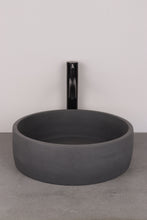 Carica l'immagine nel visualizzatore di Gallery, LAVABO DA APPOGGIO IN CEMENTO - disponibile in vari colori 🎨