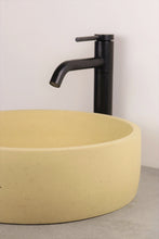 Carica l'immagine nel visualizzatore di Gallery, LAVABO DA APPOGGIO IN CEMENTO - disponibile in vari colori 🎨