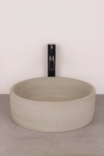 Carica l'immagine nel visualizzatore di Gallery, LAVABO DA APPOGGIO IN CEMENTO - disponibile in vari colori 🎨